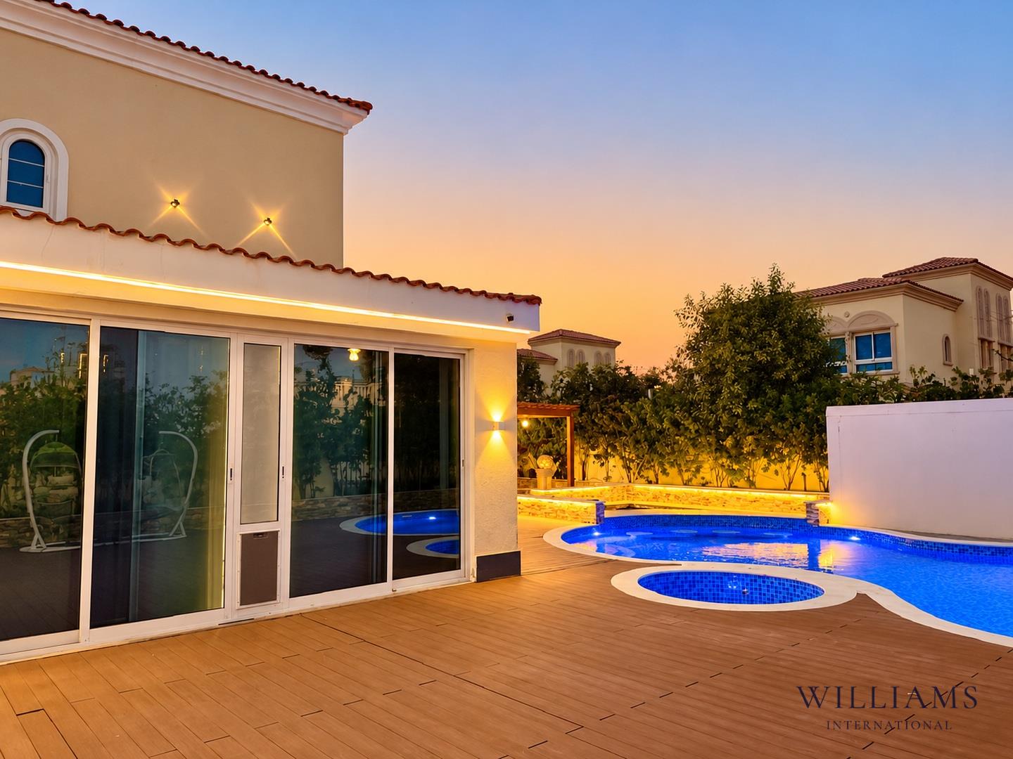 EXCEPTIONAL LOCATION | CORNER | HUGE 7787 PLOT