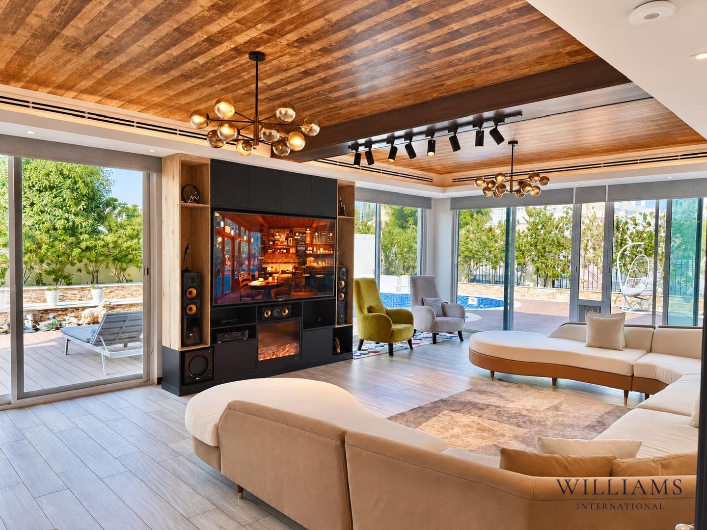 EXCEPTIONAL LOCATION | CORNER | HUGE 7787 PLOT