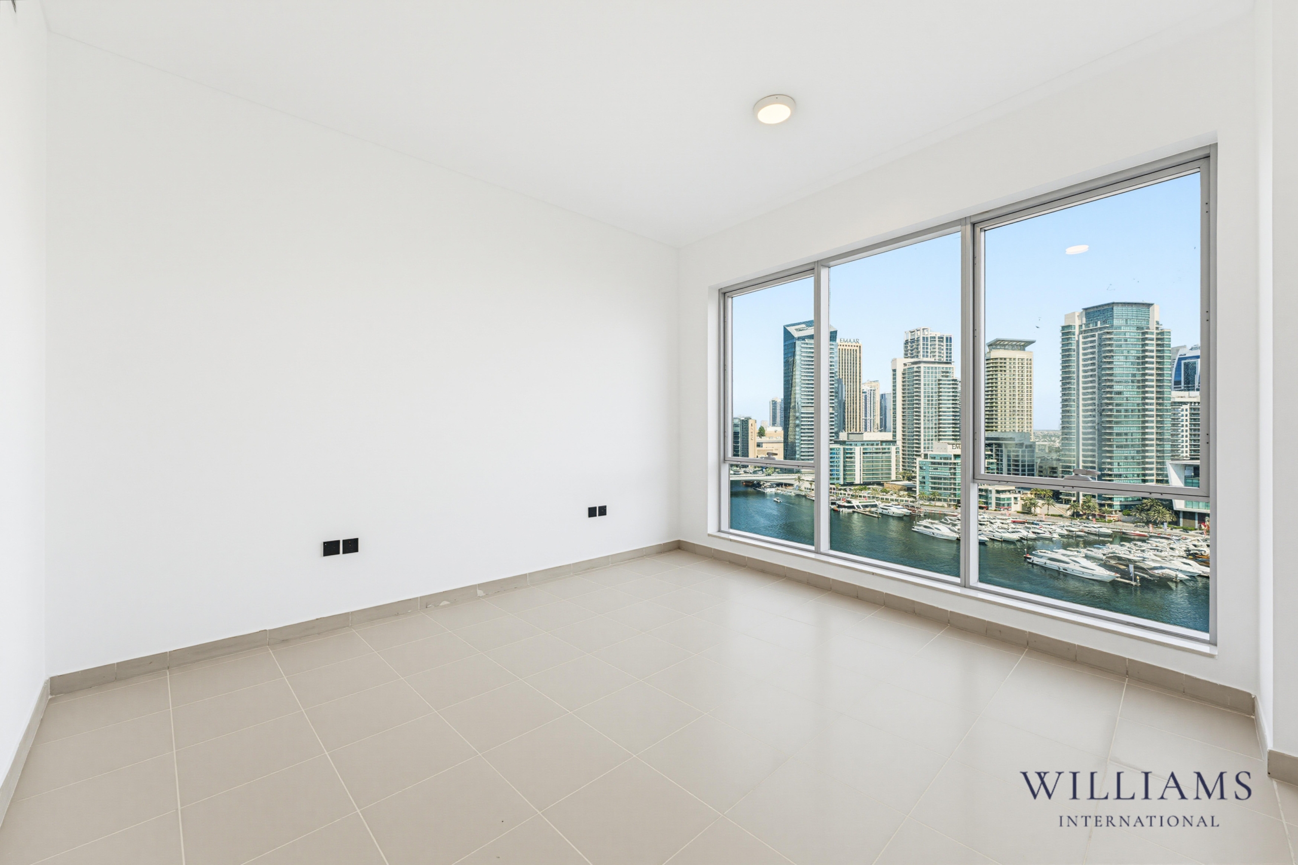 PANORAMIC FULL MARINA VIEW | UPGRADED 2 BED