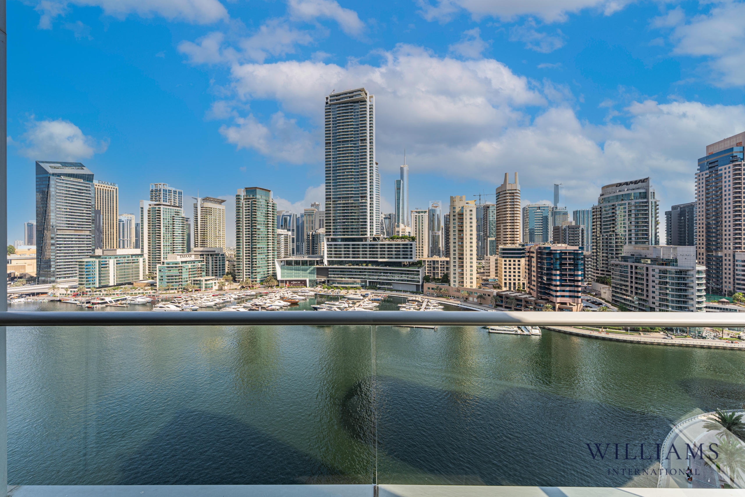 PANORAMIC FULL MARINA VIEW | UPGRADED 2 BED