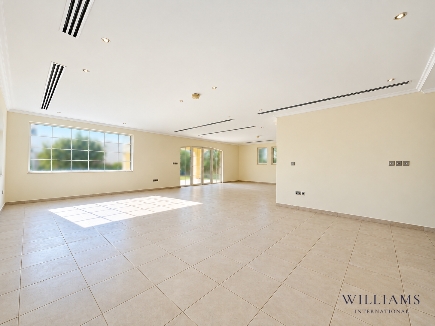 4 BED LARGE | AMAZING LOCATION | DISTRICT 4