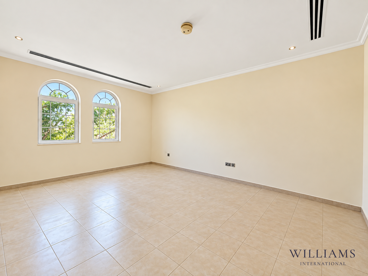 4 BED LARGE | AMAZING LOCATION | DISTRICT 4