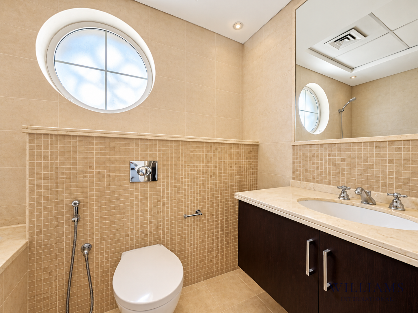 4 BED LARGE | AMAZING LOCATION | DISTRICT 4