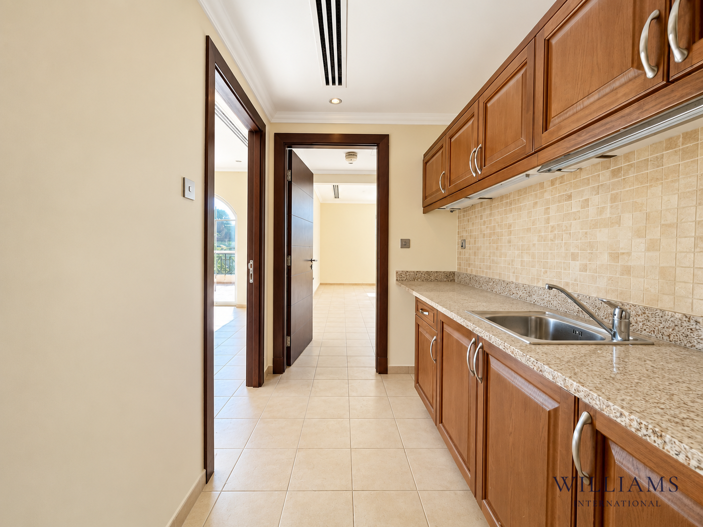4 BED LARGE | AMAZING LOCATION | DISTRICT 4