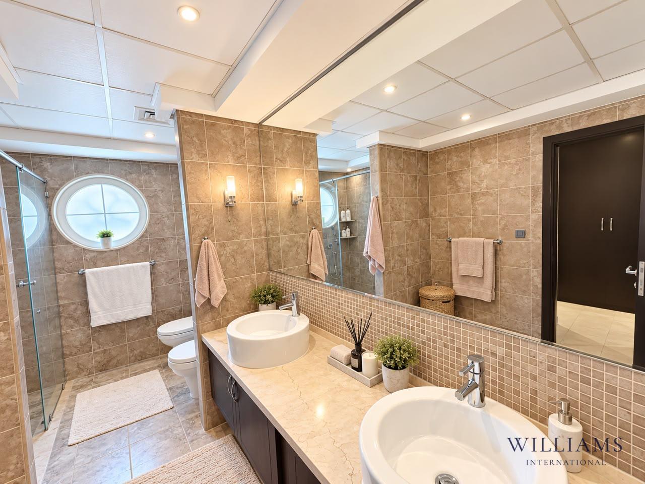 ONE OF A KIND | 5 BED | HUGE 11,816 SQ.FT PLOT